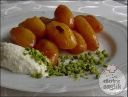 Hindistancevizli Hurma Tatlısı