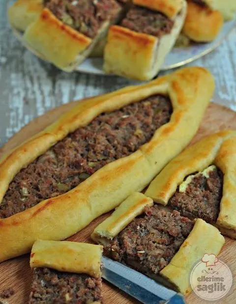 Kıymalı Pide