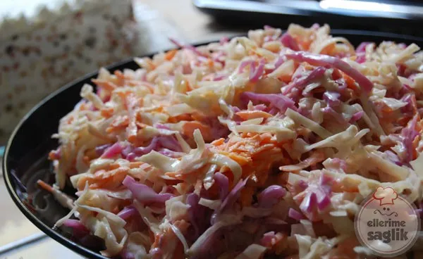 Rengarenk Lahana Salatası