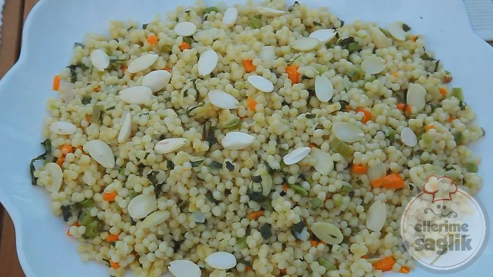 Bademli Taze Sarımsaklı Kuskus Pilavı