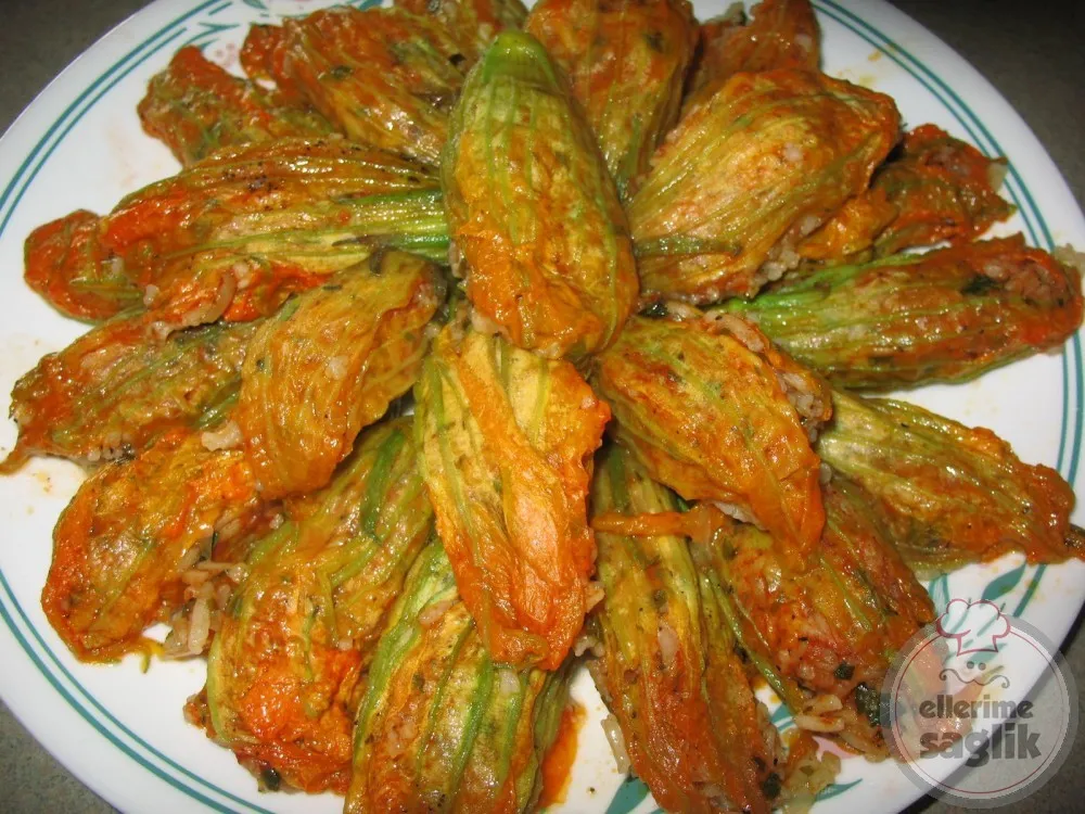 Kabak Çiçegi Dolması