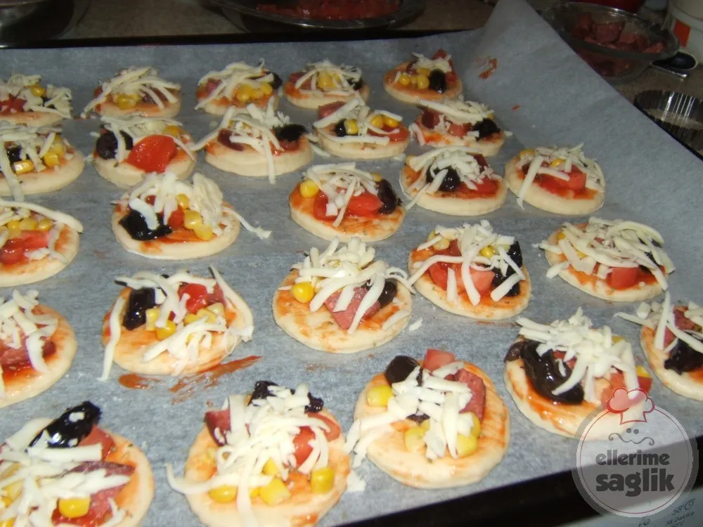 Mini Pizza Tarifi