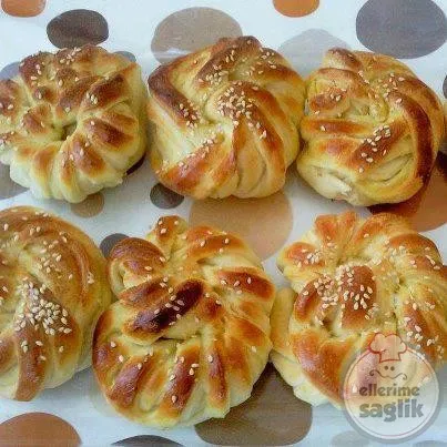 Şeritli Burma Pogaça