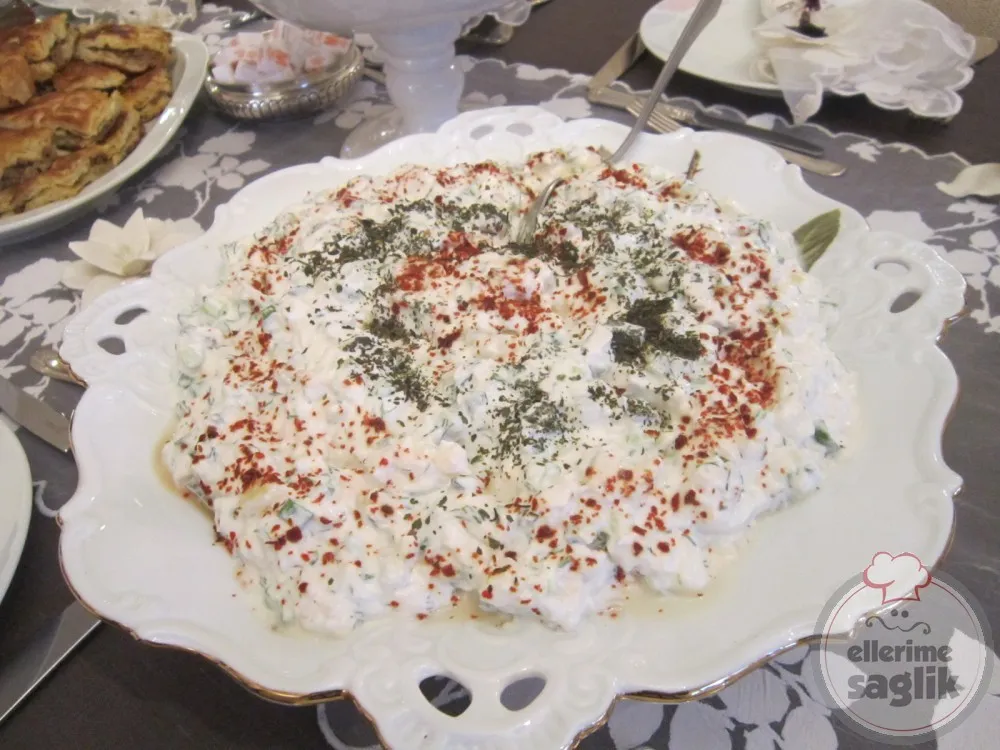 Tavuk Salatası