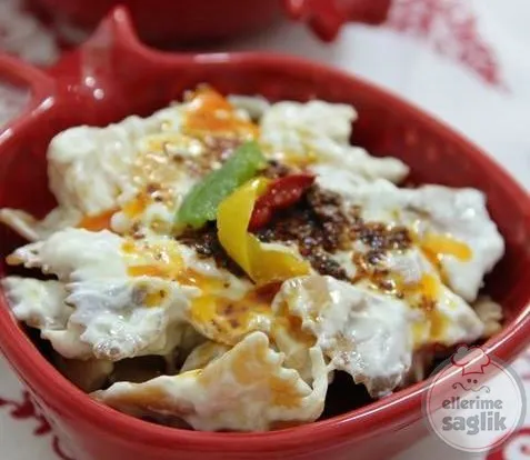 Tavuklu Kavrulmuş Makarna Salatası