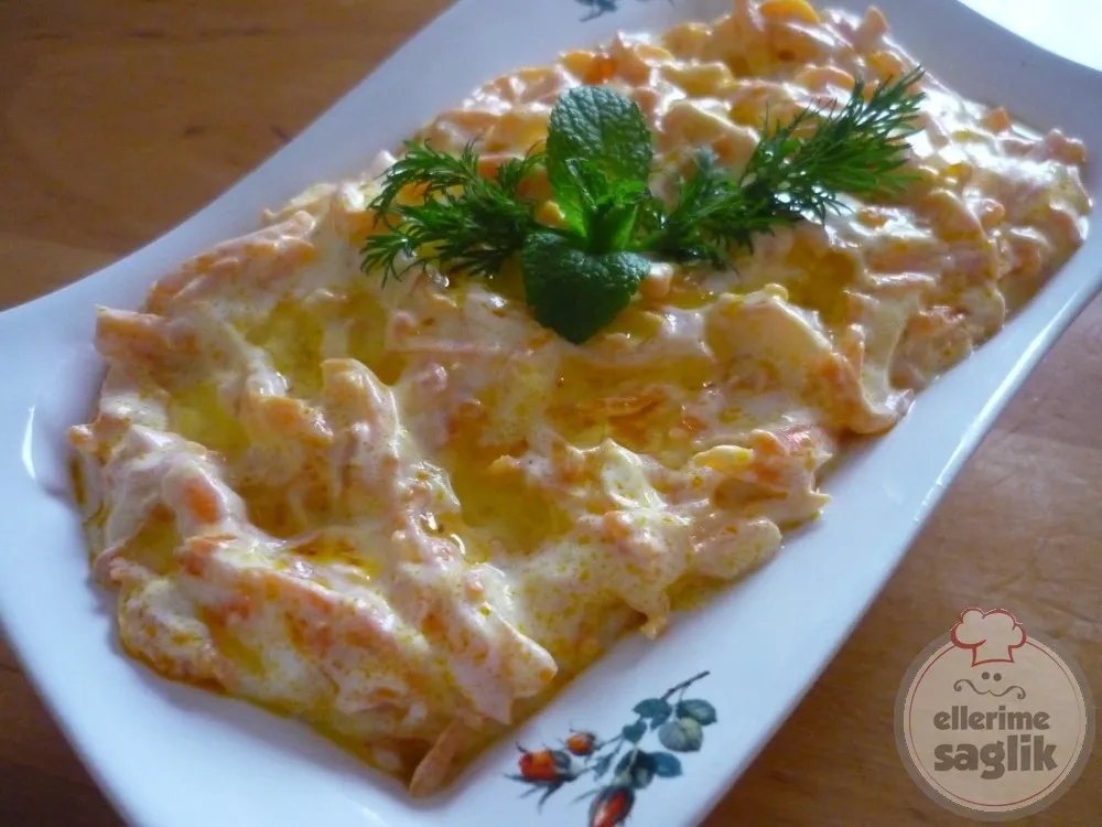 Yoğurtlu Havuç Salatası