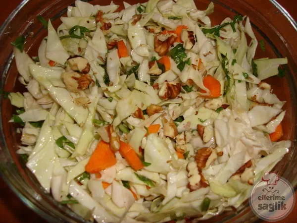 Beyaz Lahana Salatası