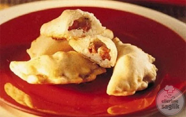Domatesli Puf Börek