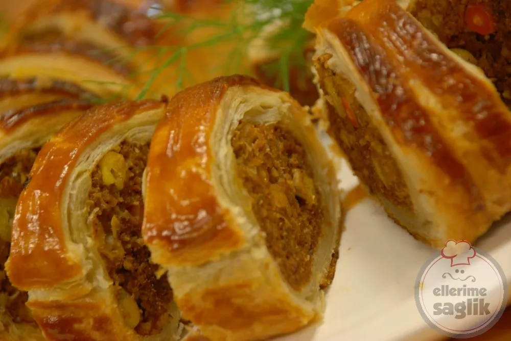 Köfteli Börek