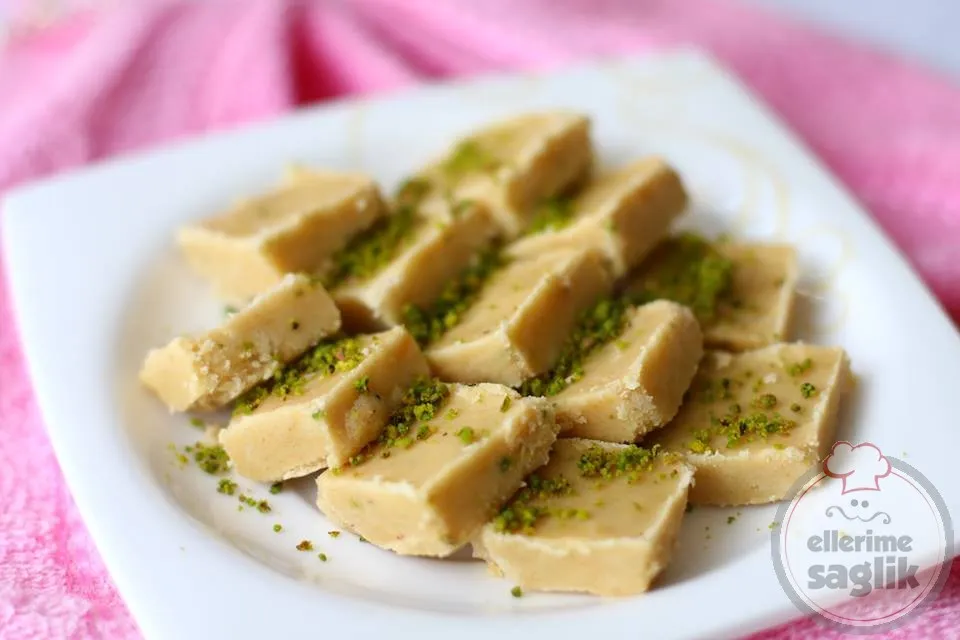 Saray Helvası