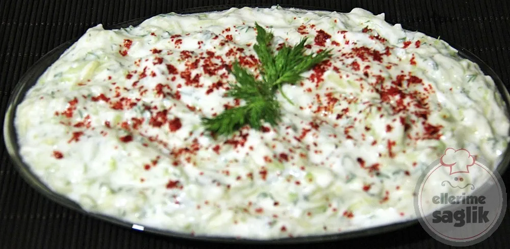 Yoğurtlu Kabak Salatası