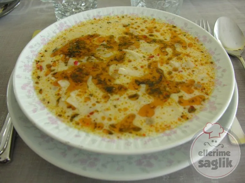 Arpa Şehriyeli Yayla Çorbası