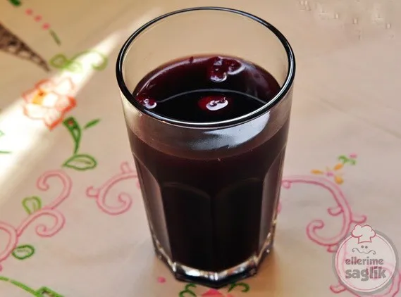 Karadut Şurubu