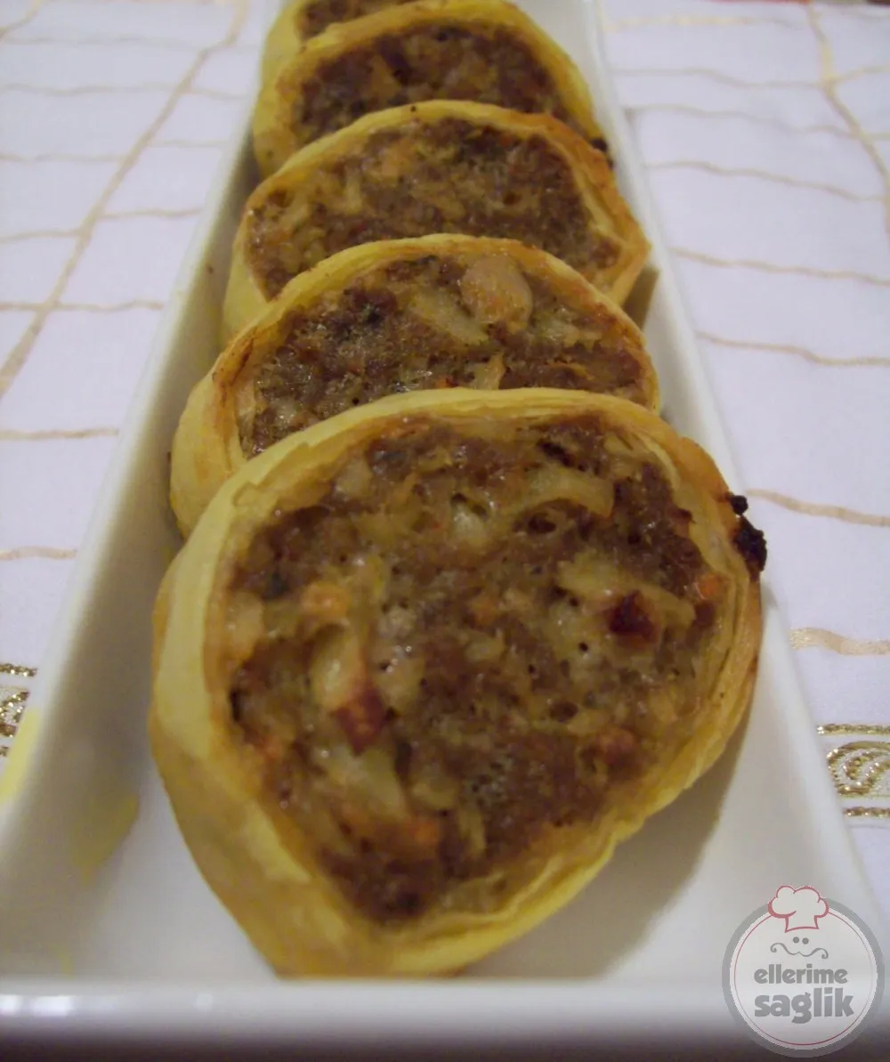 Yufkalı Şiş Köfte