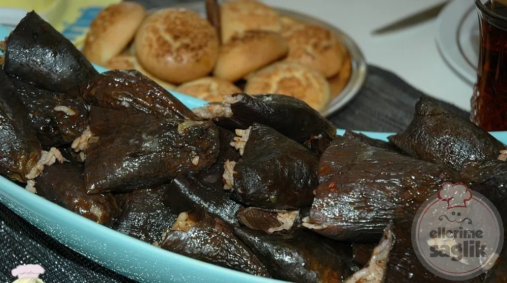 Kuru Patlıcan Dolması