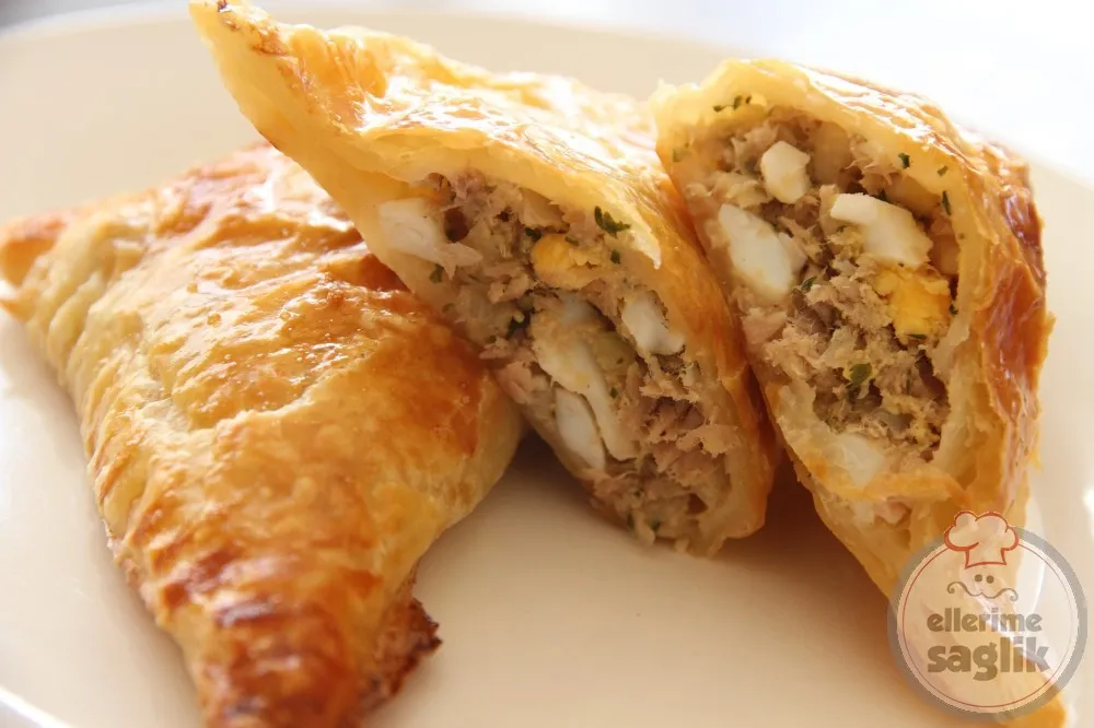 Pratik Ton Balıklı Börek