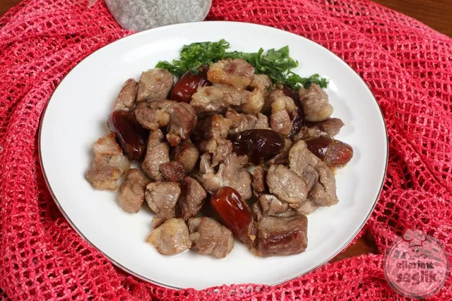 Hurmalı Et Yahnisi