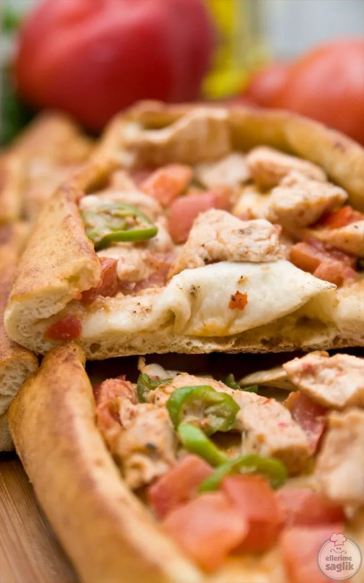 Tavuk Etli Pide