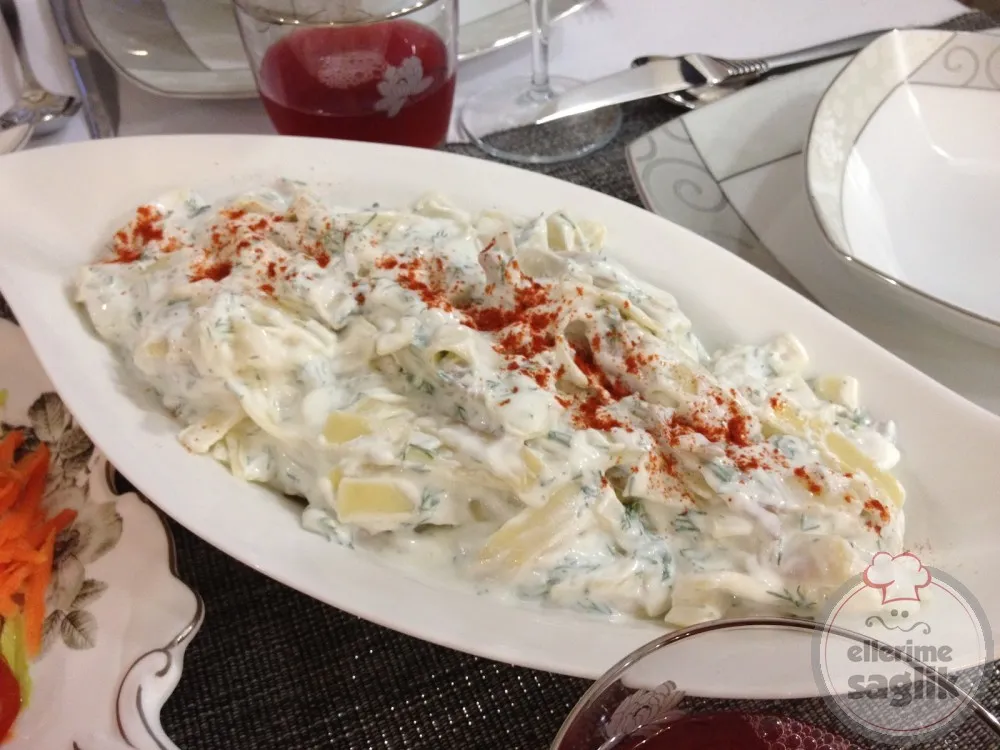 Yoğurtlu Erişte