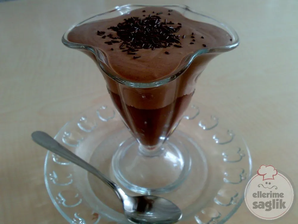 Çikolatalı Bademli Kup
