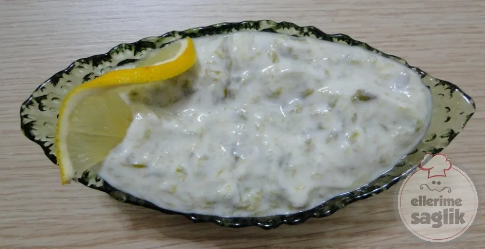 Közlenmiş Yeşil Biber Salatası