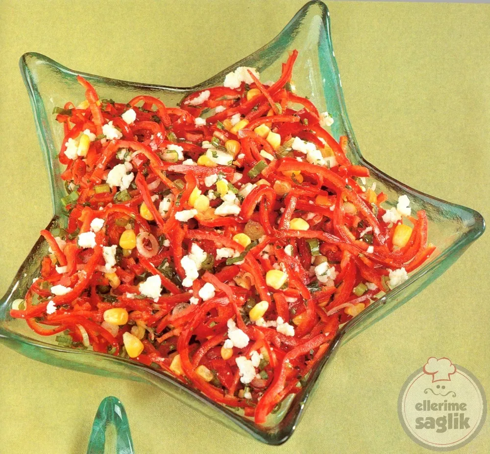 Peynirli Kırmızı Biber Salatası