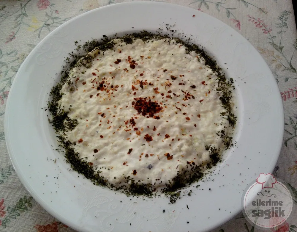 Yoğurtlu Patlıcan Salatası