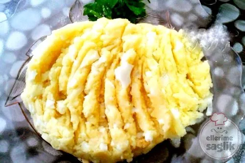 Yumurtalı Patates Ezmesi