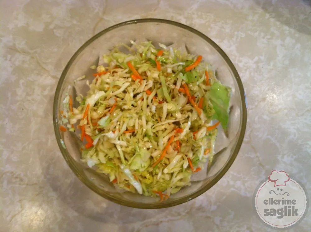 Lahana Salatası