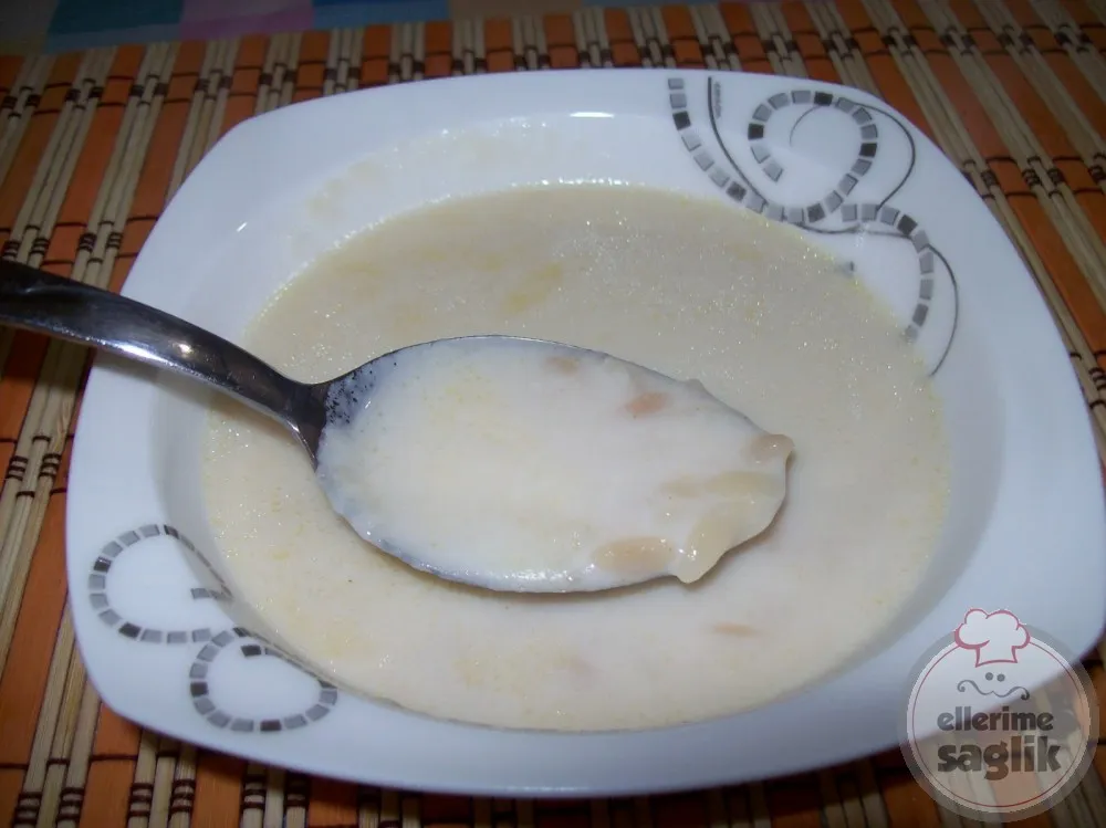 Sütlü Arpa Şehriye Çorbası