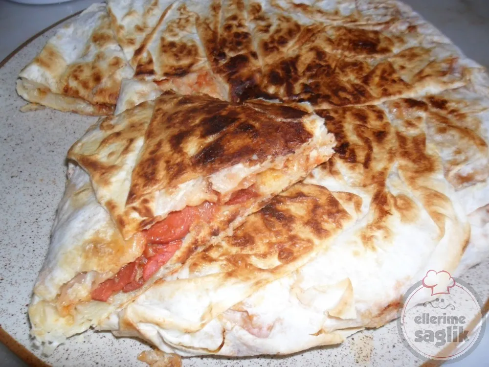Tava Pizzası