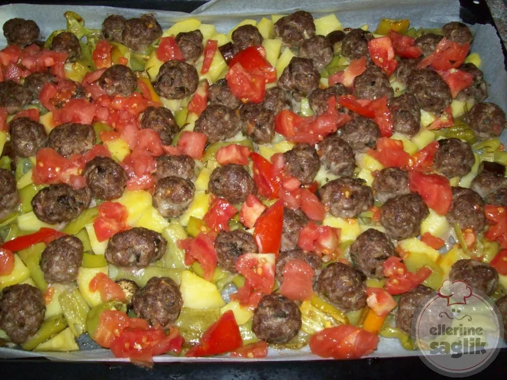 Fırında Kolay Sebzeli Köfte