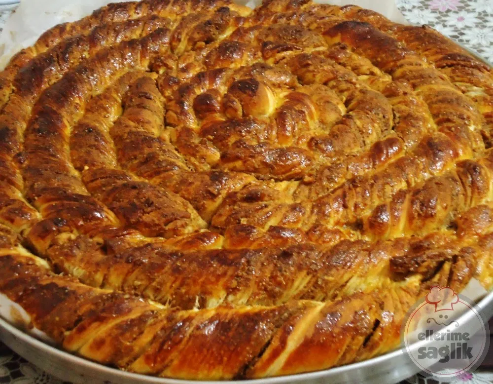 Haşhaşlı Kıvırma Çörek