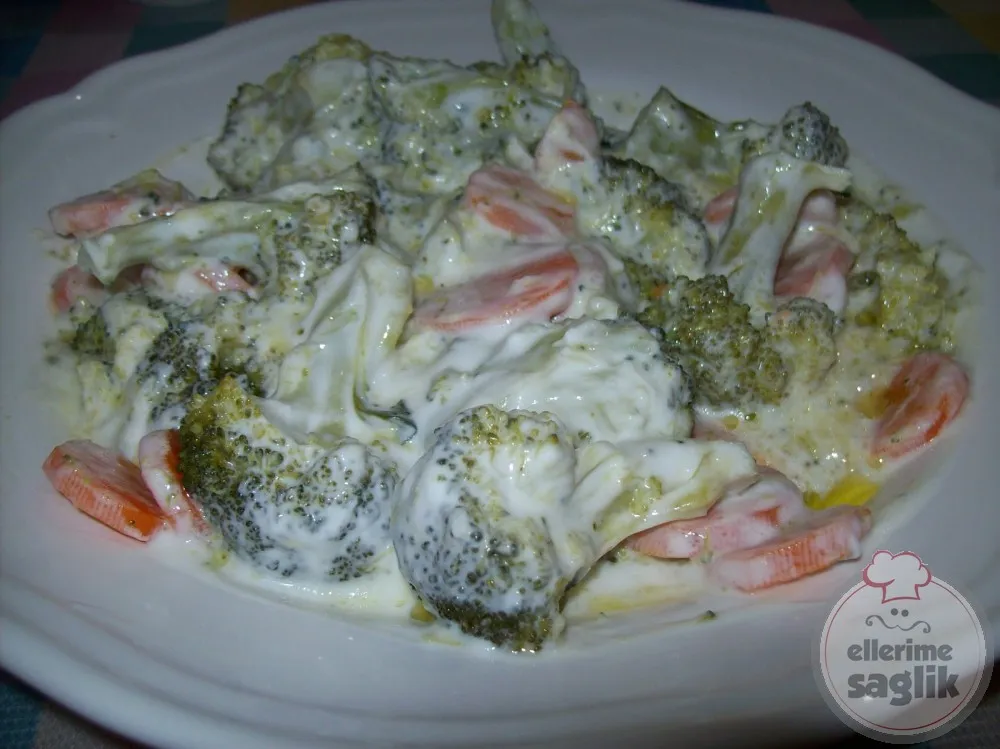 Havuçlu Brokoli Salatası