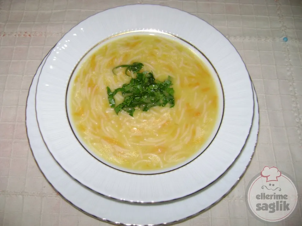 Havuçlu Şehriye Çorbası