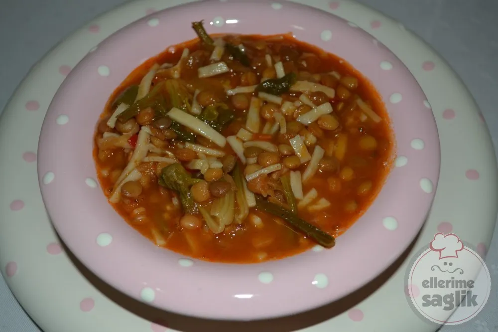 Ispanaklı Hamurlu Yeşil Mercimek Çorbası