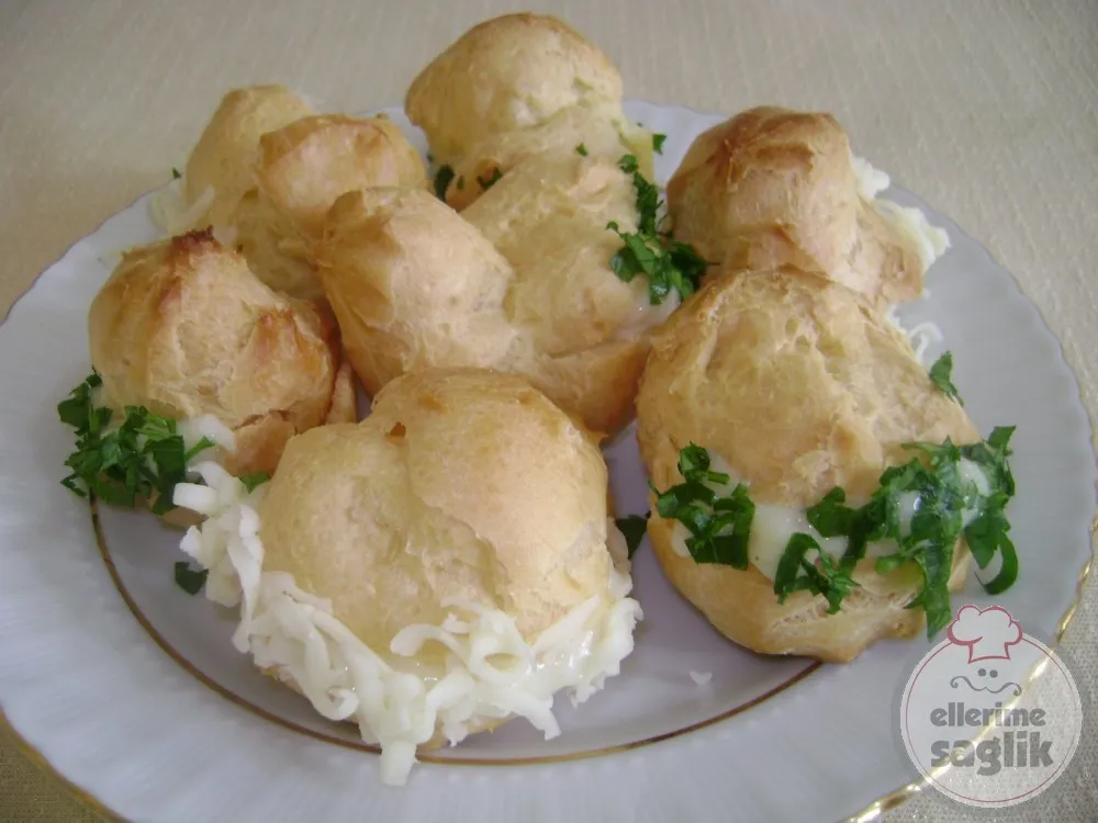 Krem Peynirli Puf Sandviçler