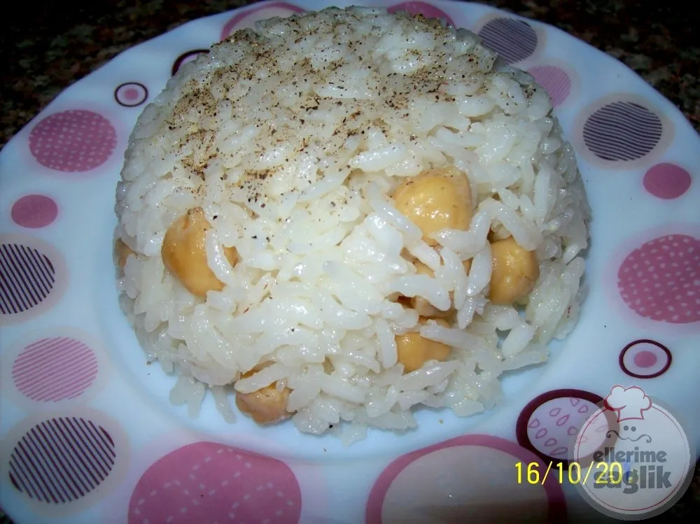 Nohutlu Pilav