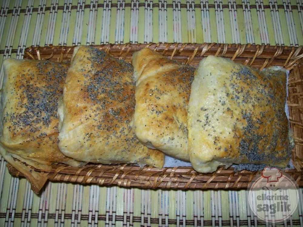 Sodalı Mercimekli Börek