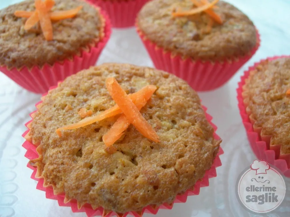 Elmalı Havuçlu Muffin