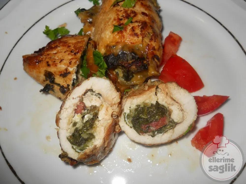 Ispanaklı Pastırmalı Tavuk Sarma