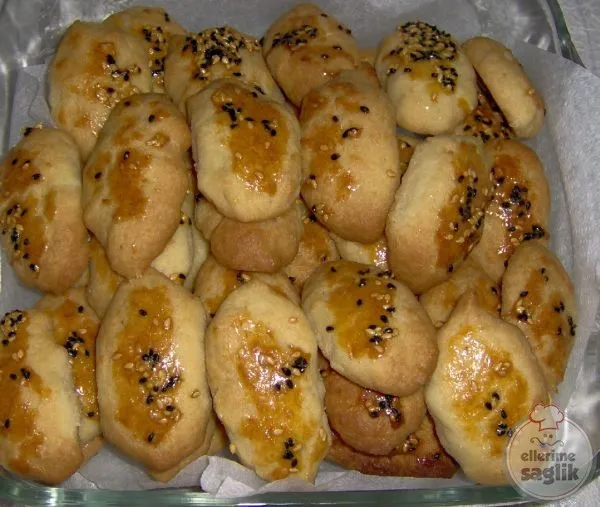Kaşarlı Tuzlu Kurabiye