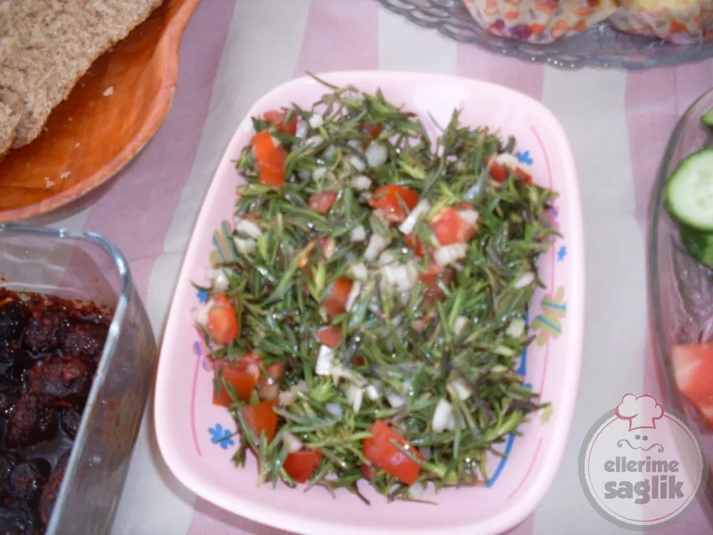 Zahter Salatası