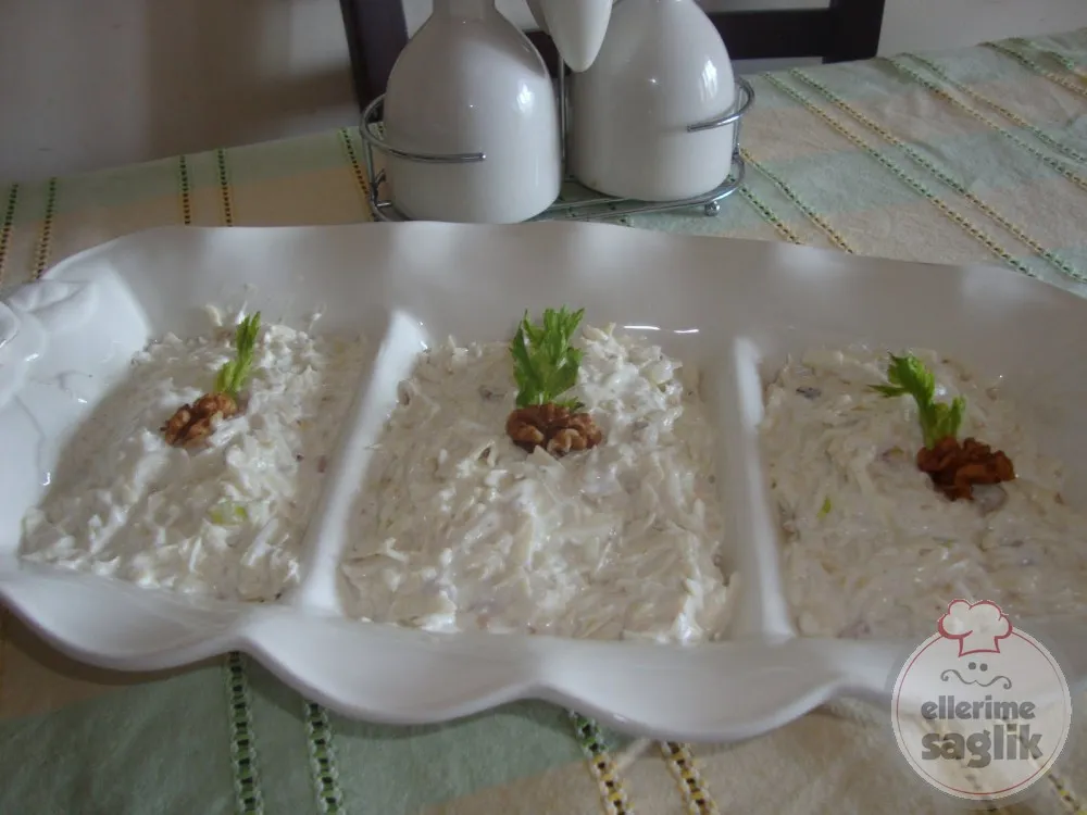 Cevizli Kereviz Salatası