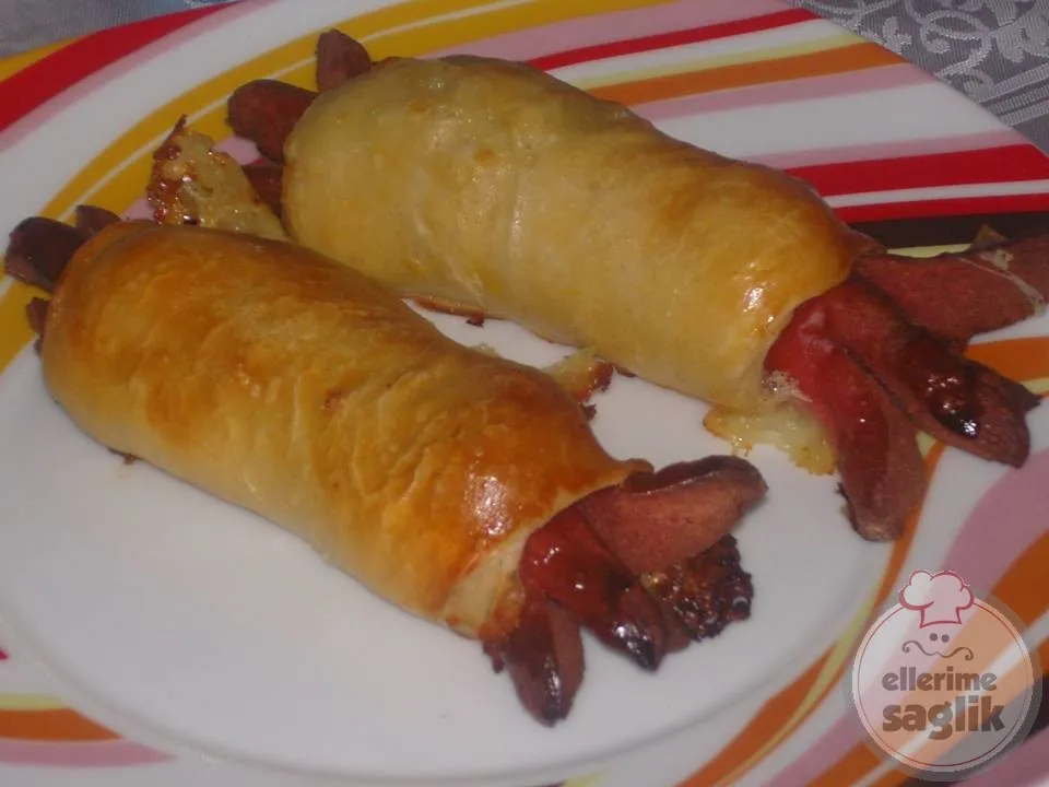 Sosisli Çörek