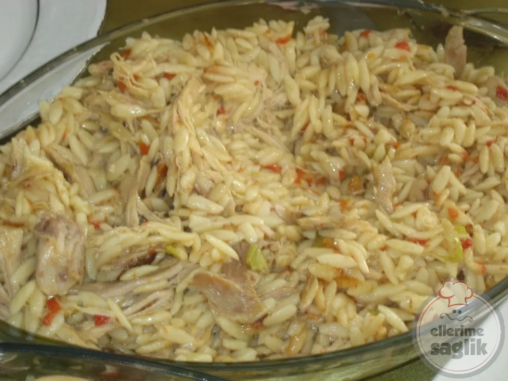 Tavuklu Arpa Şehriye Pilavı