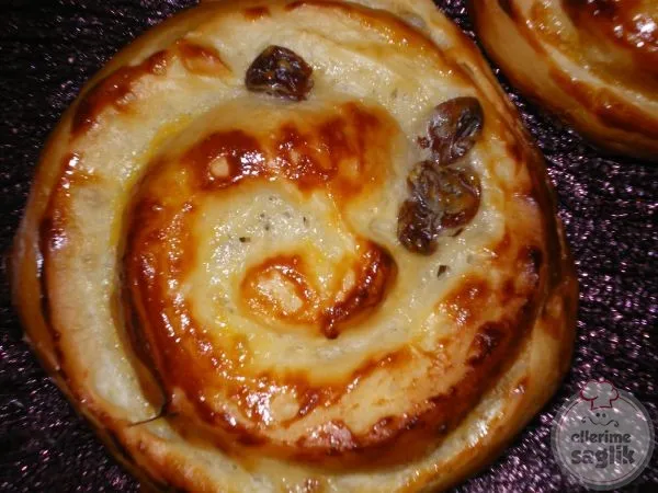 Üzümlü Çörek