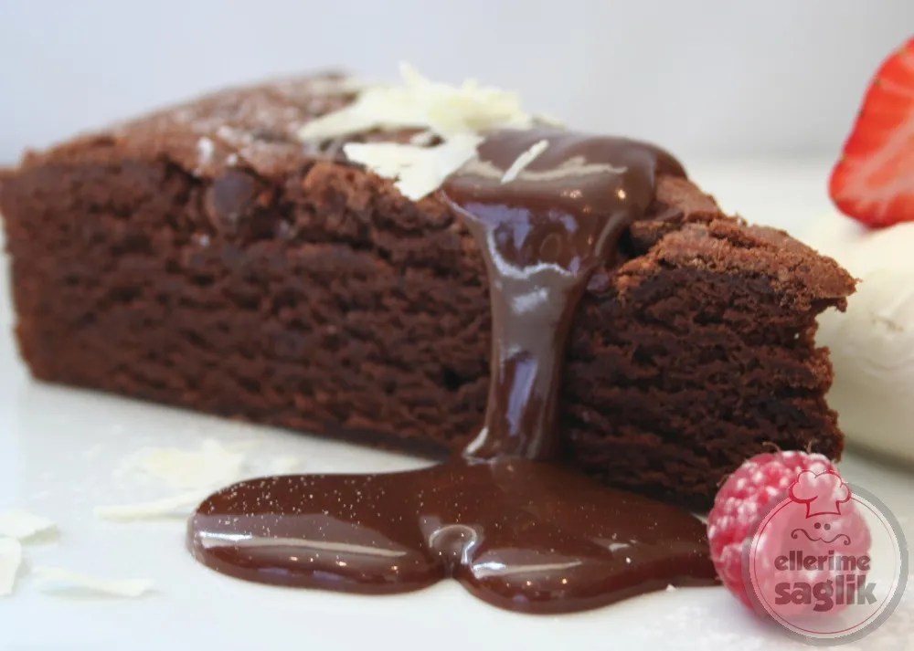 Çikolata Soslu Brownie