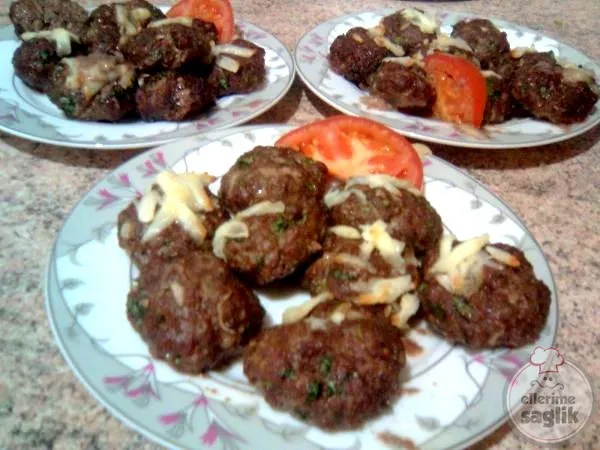 Kimyonlu Köfte