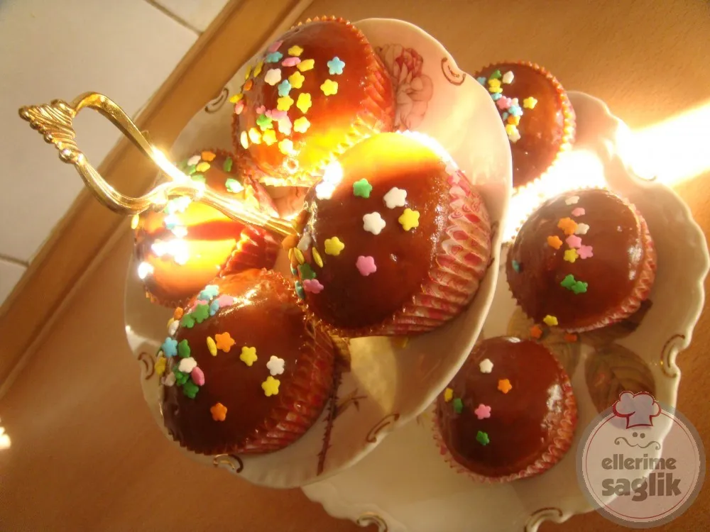 Limonlu Karamel Soslu Cupcake